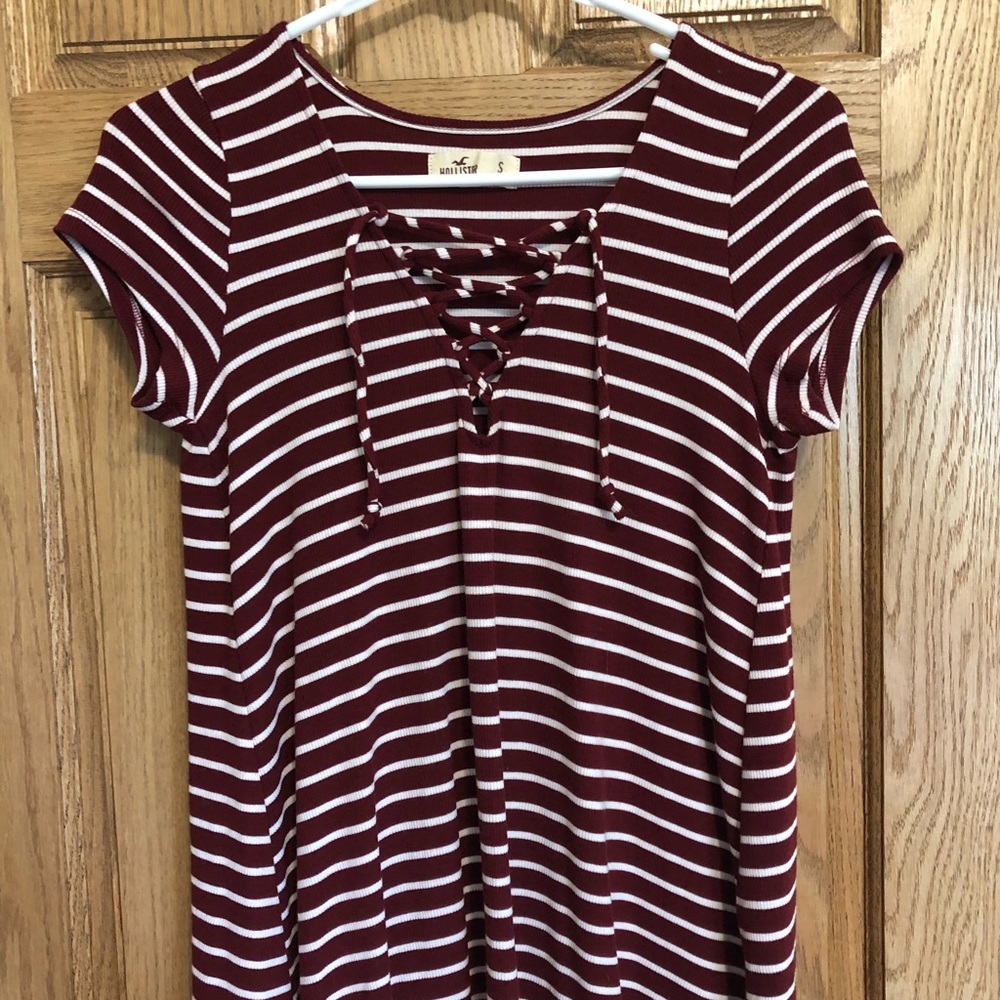 Hollister top